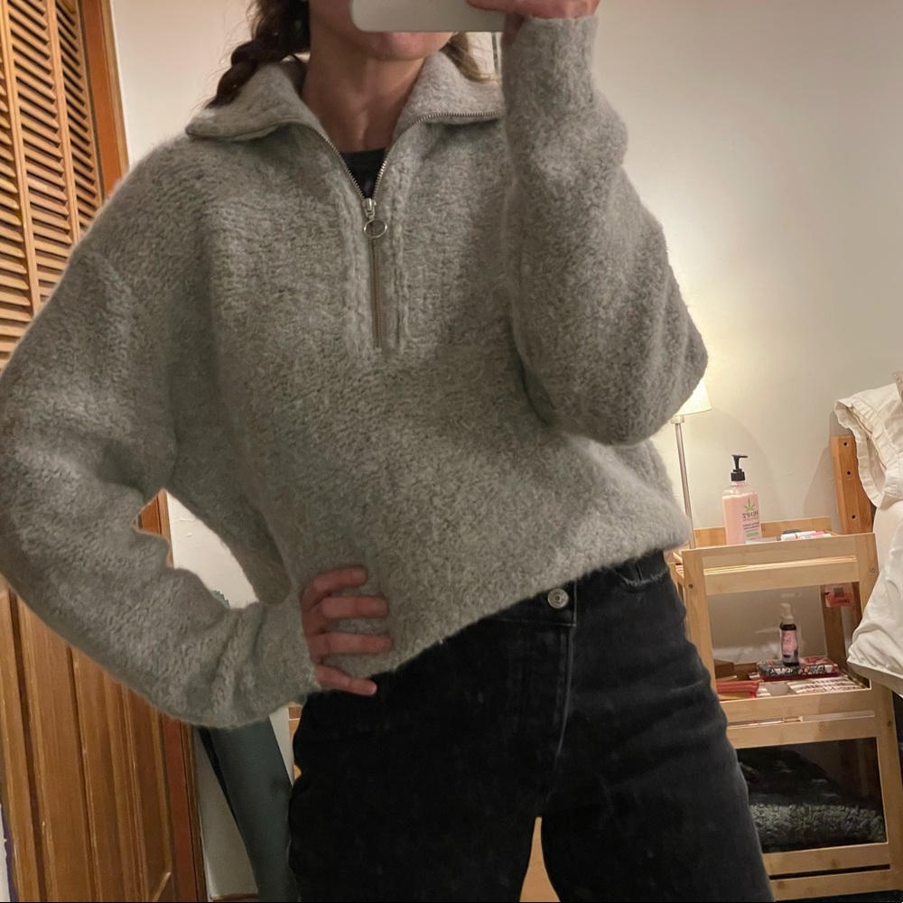 Aritzia Wilfred Free Quarter Zip Sweater